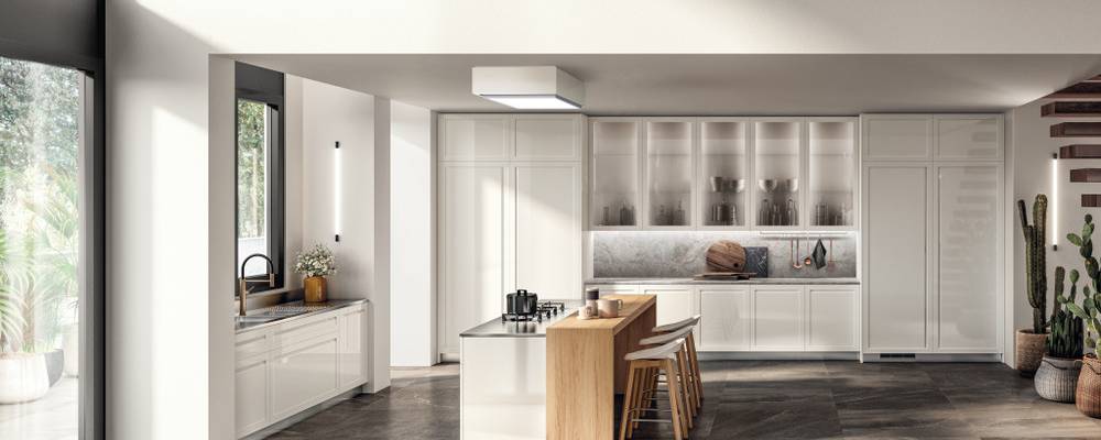 Kapılarda kullanılan Prestige White parlak lake kaplama, Fior di Pesco Carnico mermeri, Satin-finish Steel ve Nordic Oak kaplama tezgahların birleşimiyle ortaya çıkan olağanüstü renk uyumu.
